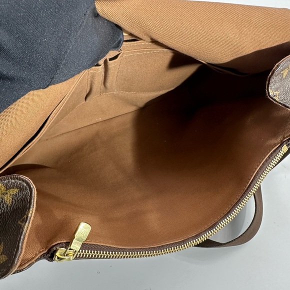Louis Vuitton Monogram Canvas Messenger Bag Shoulder Bag - Picture 12 of 16